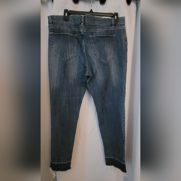 Liz Claiborne Boyfriend Jeans Size 14 - Picture 3 of 4